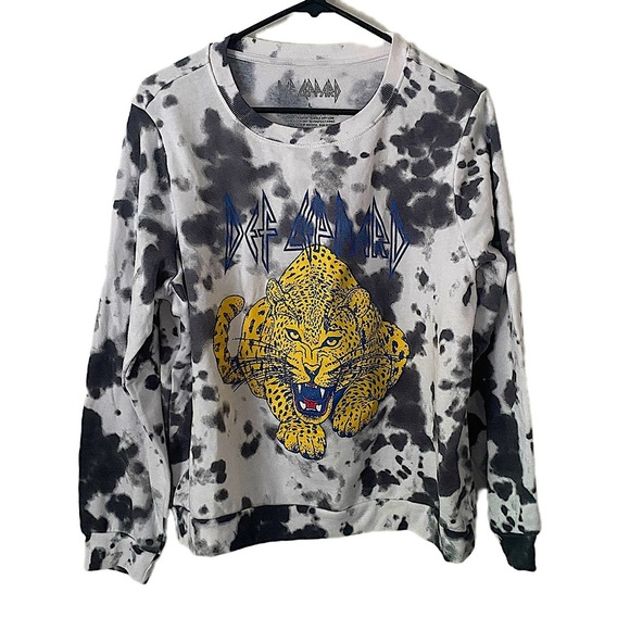 Def Leppard Band Tie-Dye Sweater Crewneck Women’s Size L Glam Rock Concert Tee - Picture 1 of 5